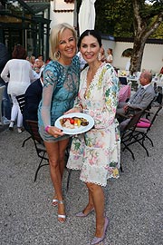 Designerin Astrid Söll, Fashion Bloggerin Jeannette Graf beim "La Dolce Vita" - Toskanisches Grillfest 2019 @ Grünwalder Einkehr am 18.07.2019 (©Foto. Martin Schmitz)